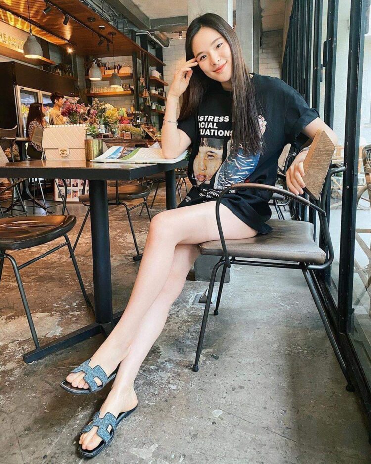 punpun sutatta udomsilp feet