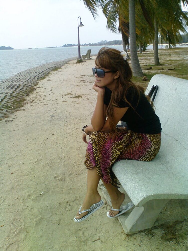 puteri aishah feet 3