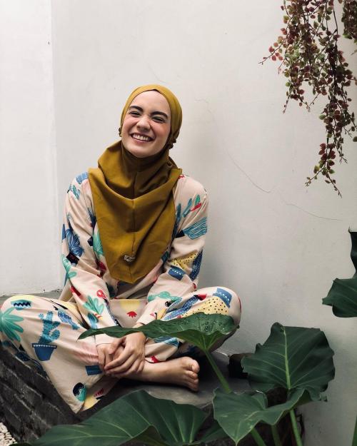 putri anne saloka feet 1