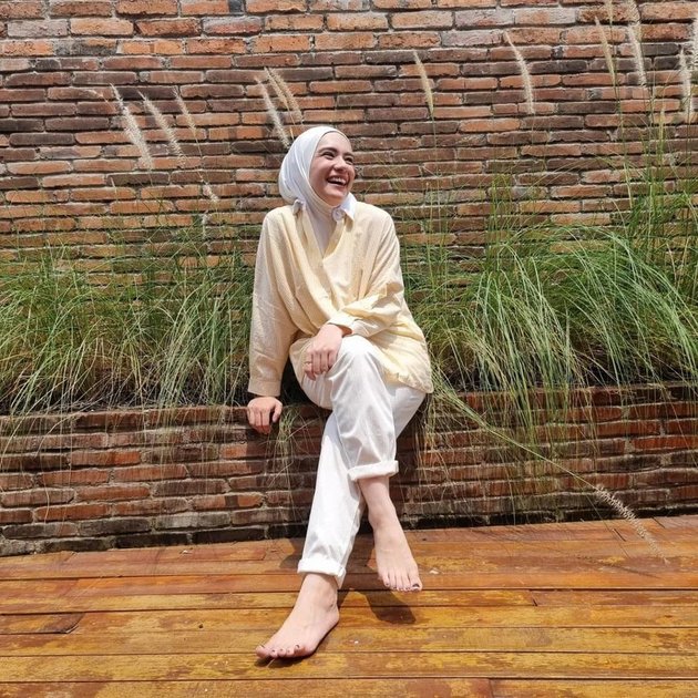 putri anne saloka feet 3