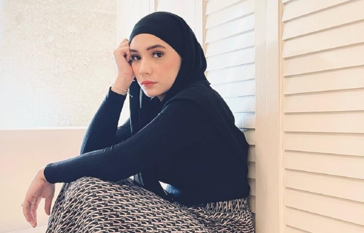 putri anne saloka feet 5