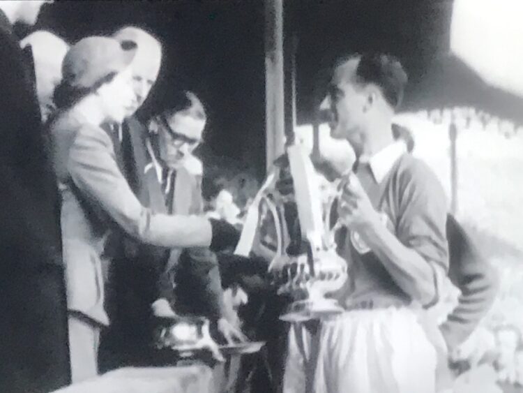 queen majc feet 4 scaled