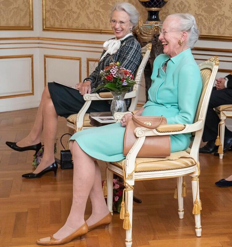 queen margrethe ii feet 4