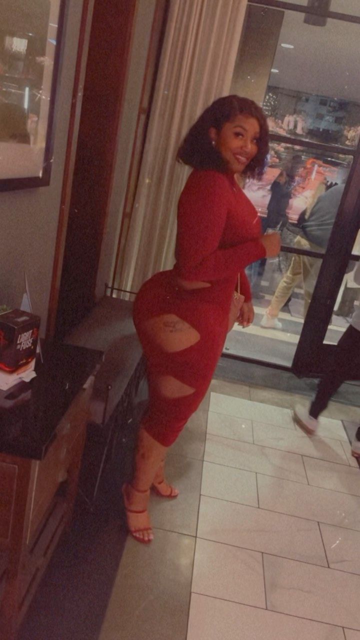 queenlee601 feet 2