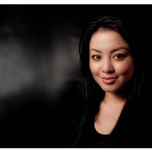 queennera francine feet 3