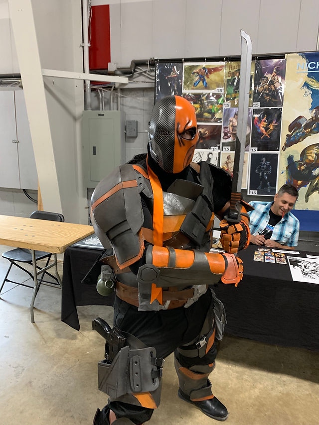 queenofarkhamcityy feet 3