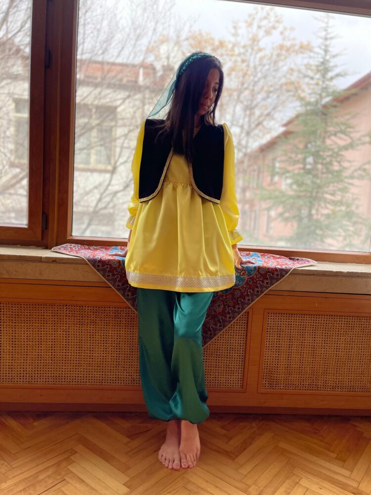 raana norooz feet 5 scaled