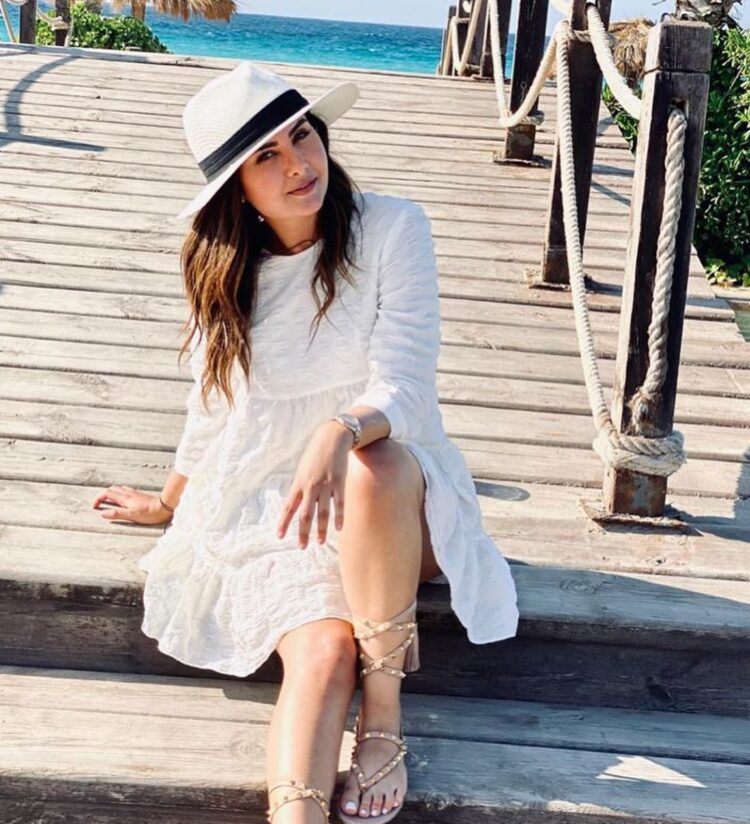 racha ben maouia feet 4