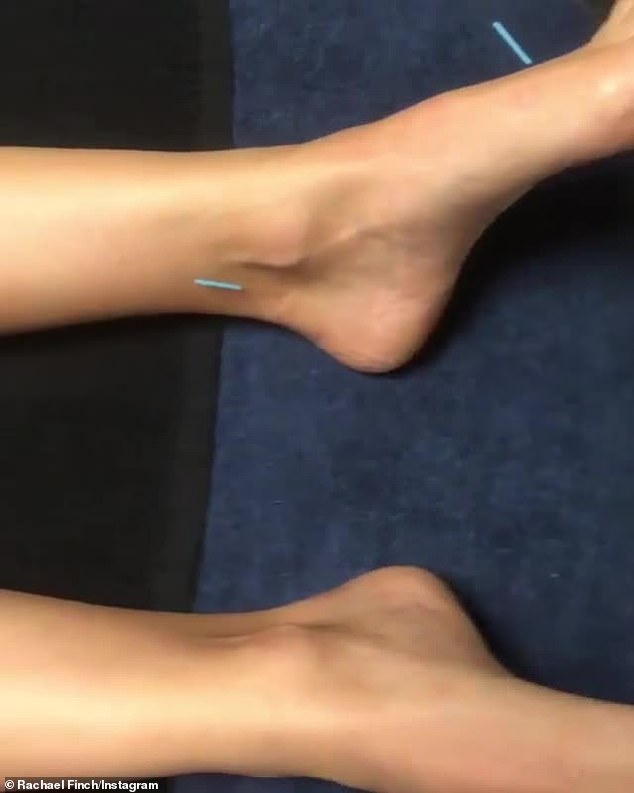 rachael finch feet 6