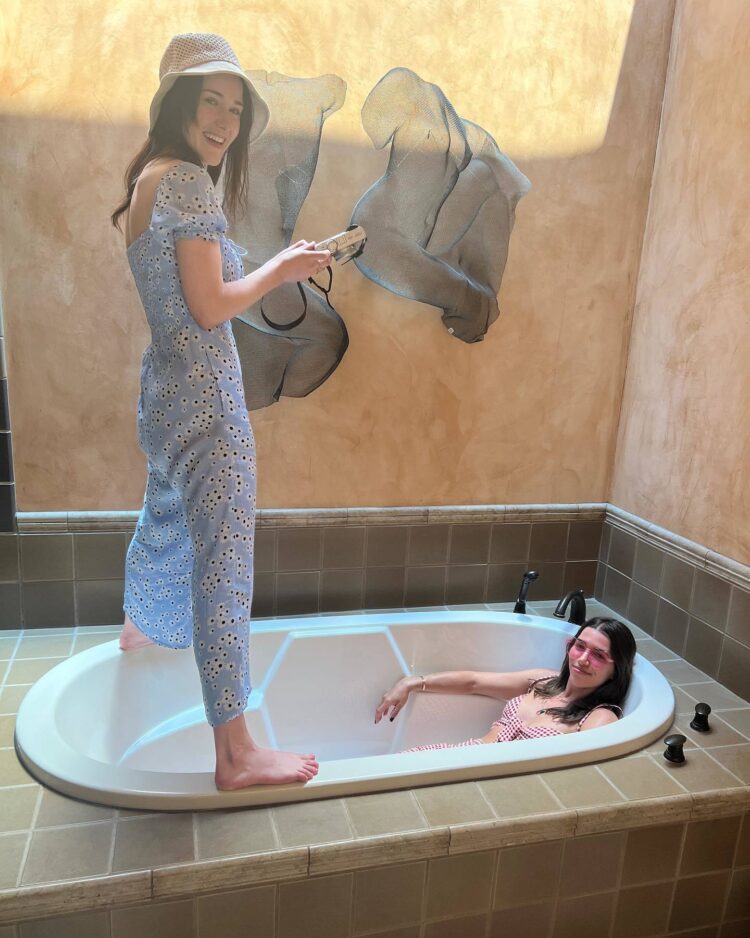 rachel brosnahan feet 6