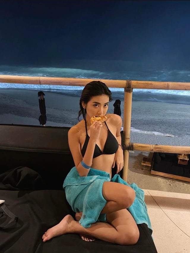 rachel florencia feet