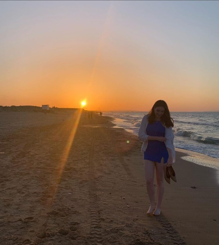 rachel gilmore feet 4