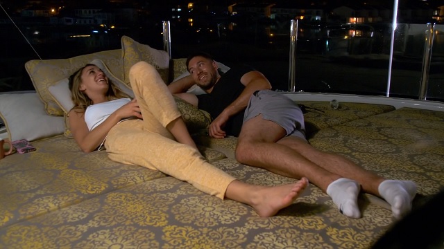 rachel hargrove feet 2