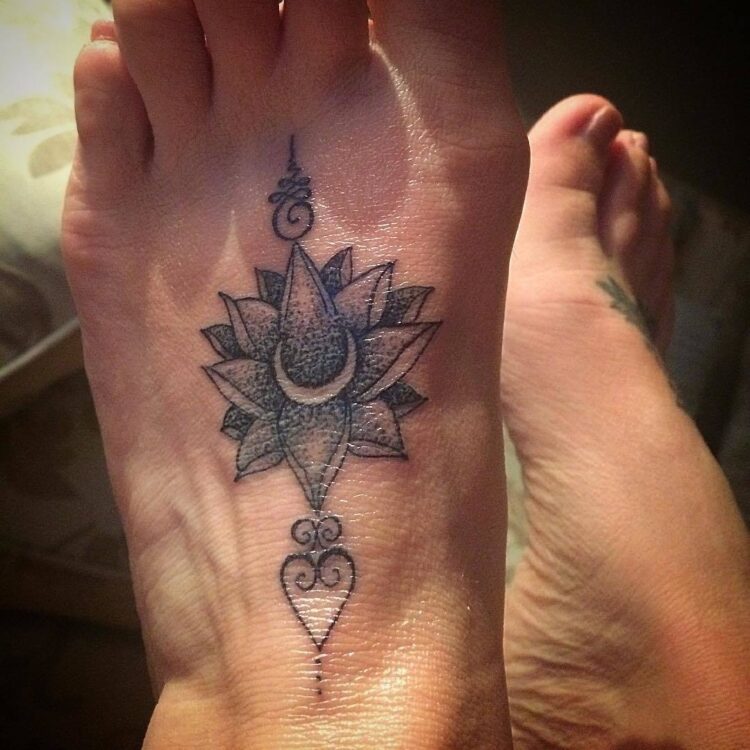 rachel leskovac feet 3