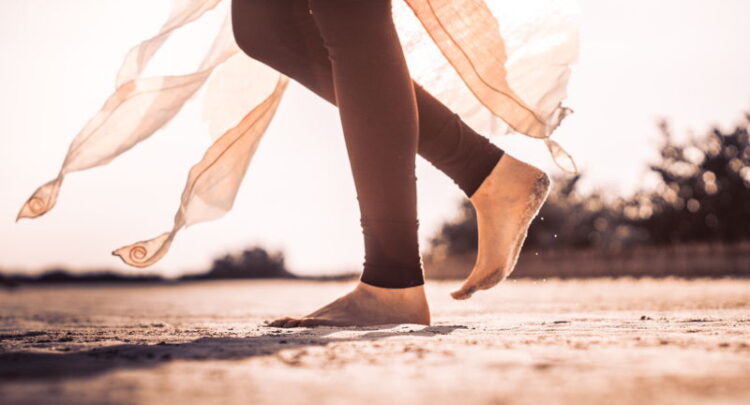 rachel lukens feet 6