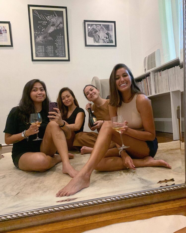 rachel peters feet 1