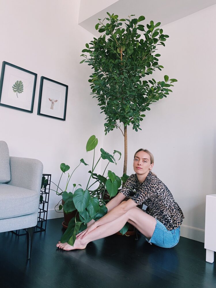 rachel skarsten feet 4