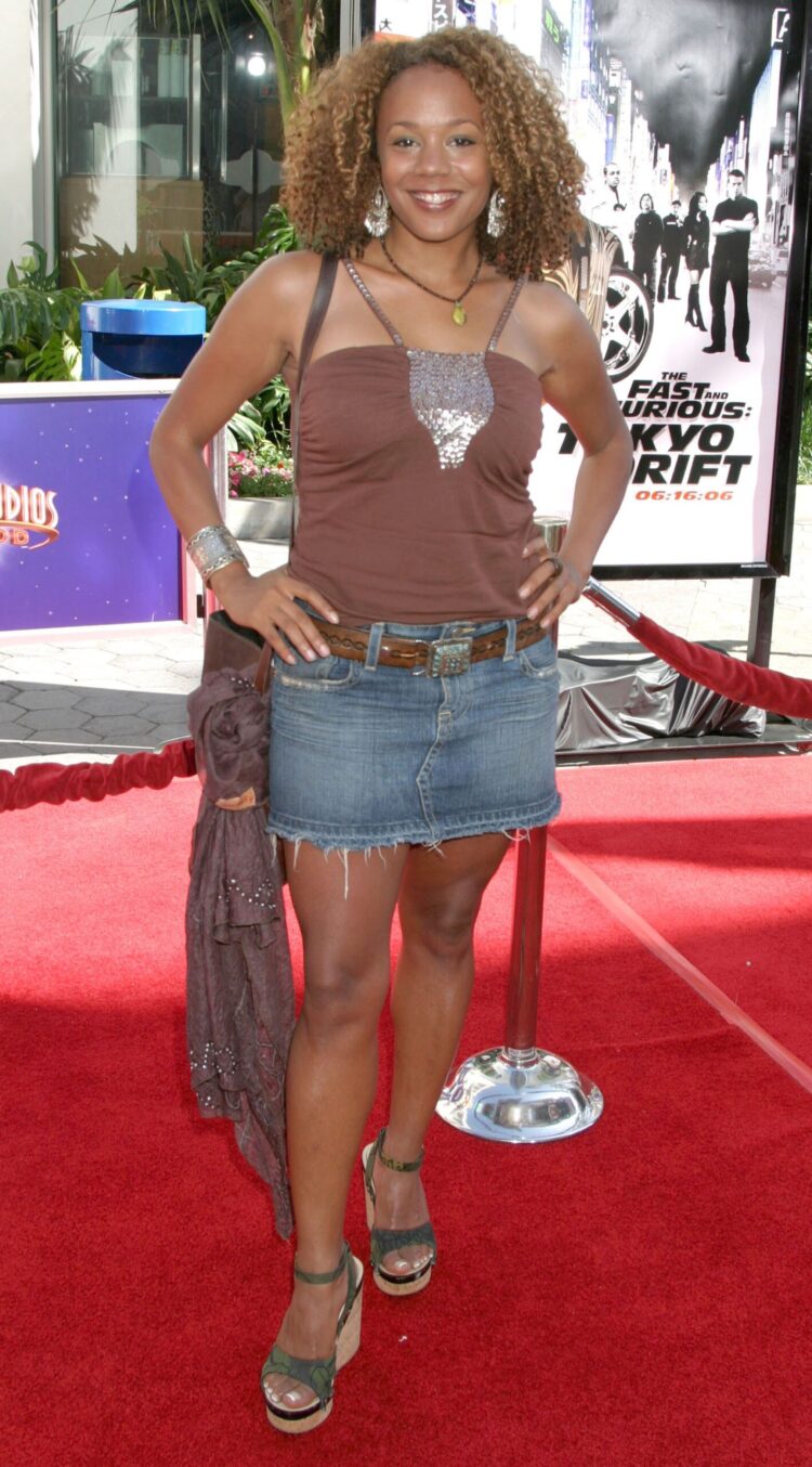 rachel true feet scaled