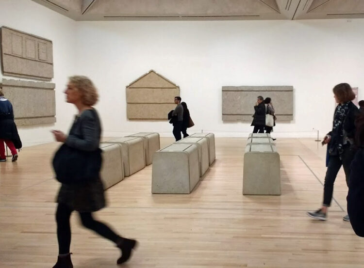 rachel whiteread feet 4