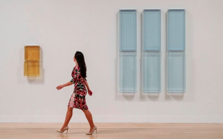 rachel whiteread feet 6