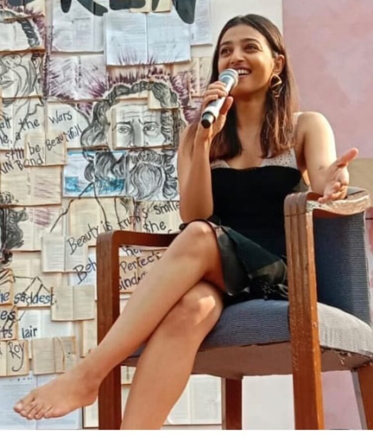 radhika apte feet 3