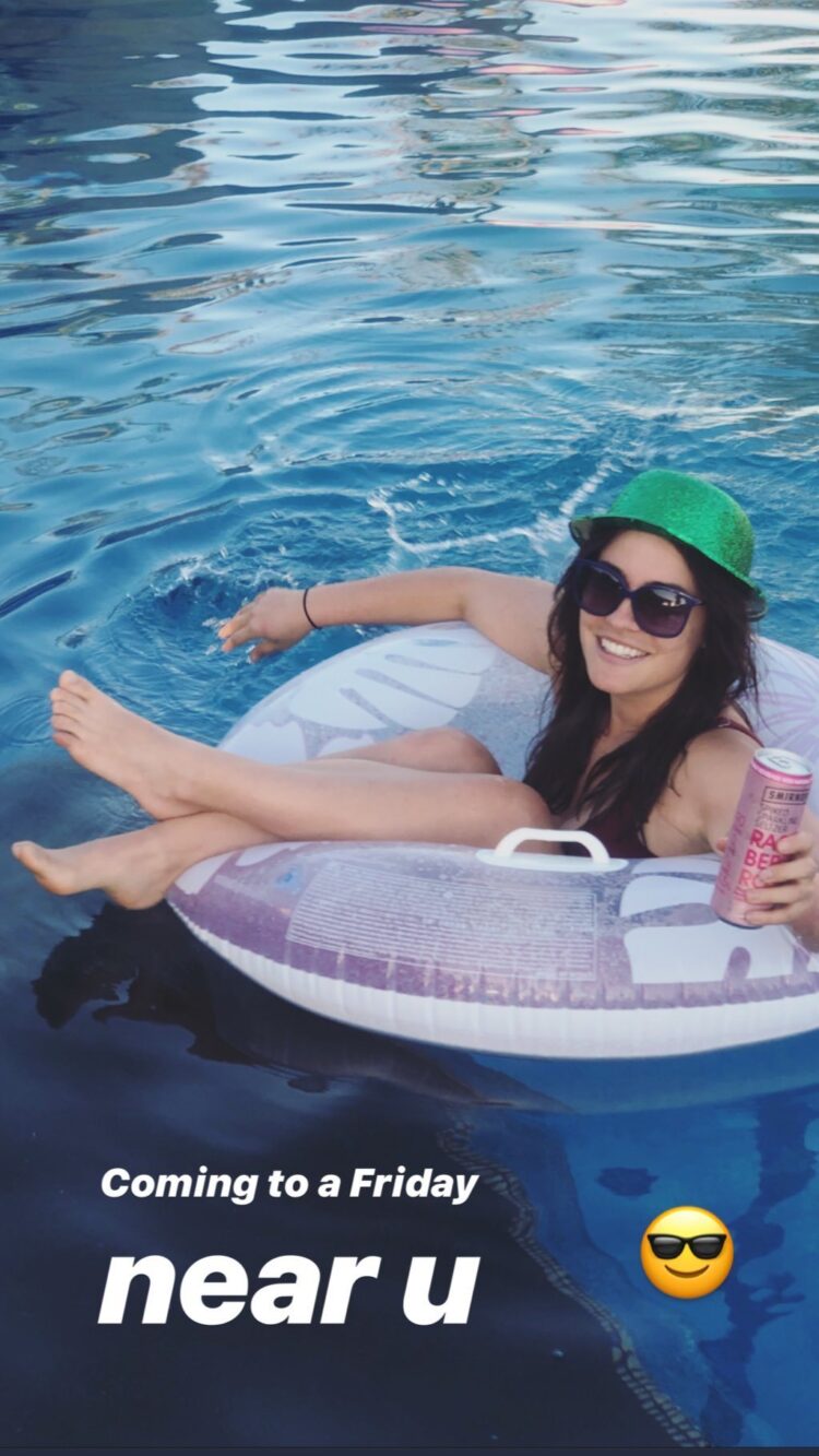 raelee nikole feet 1