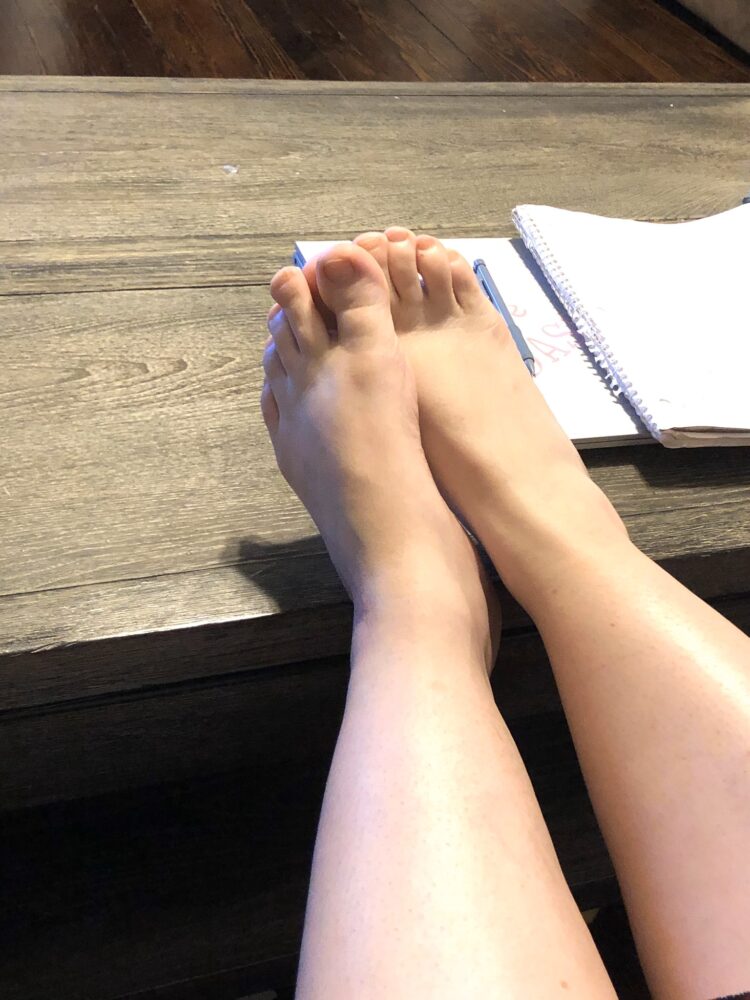 raelynn feet 2