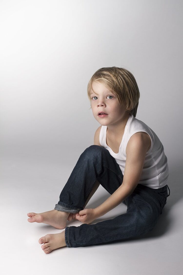 raf the child feet 1