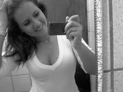 rafaella maia feet 5