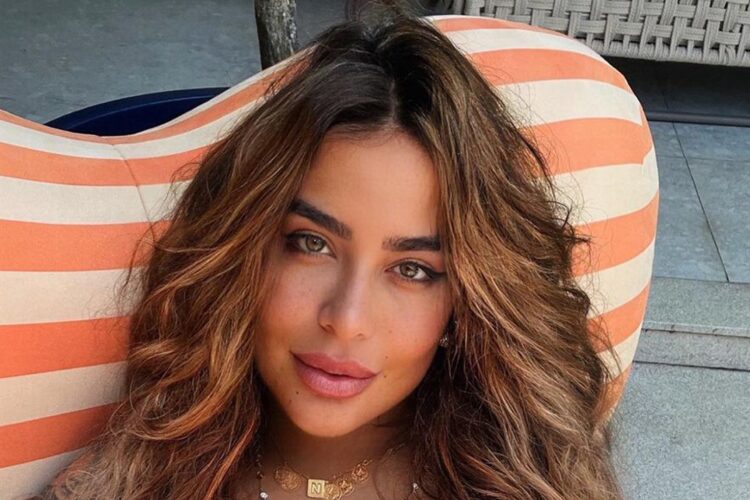 rafaella santos feet 5