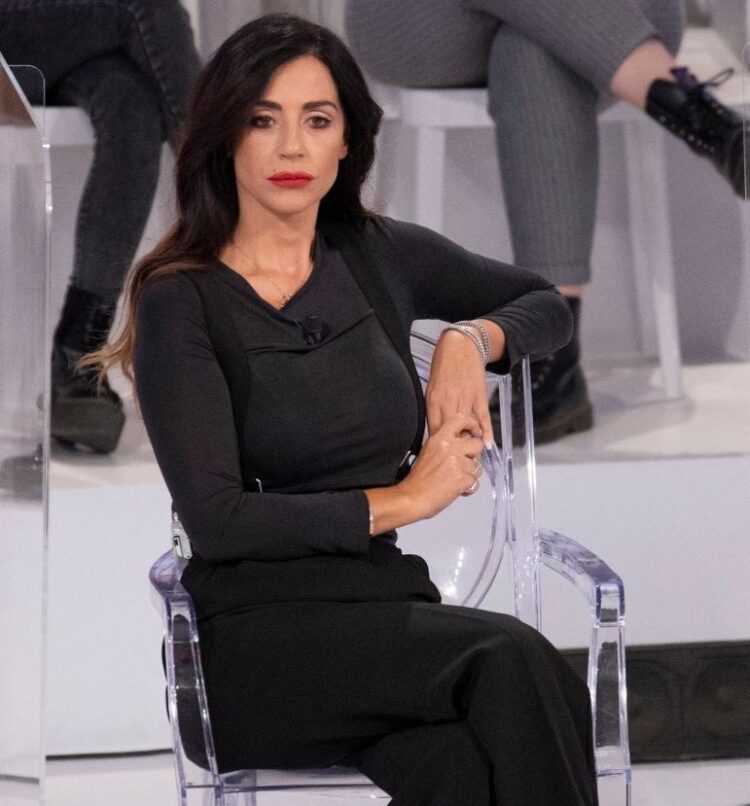 raffaella mennoia feet 1