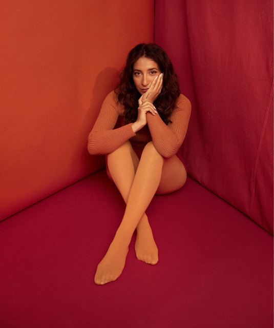 rahmania astrini feet 5