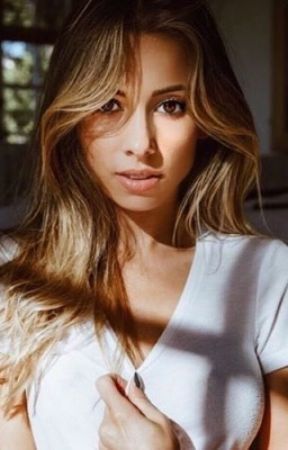 raina woodruff feet 4