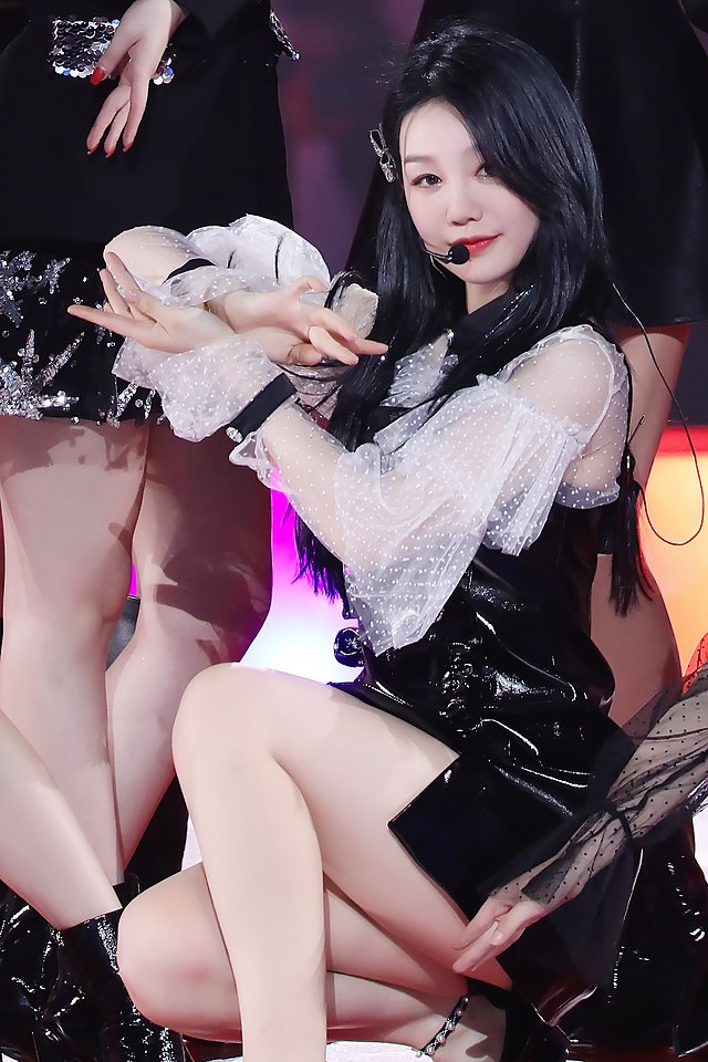 rainbow xu xu mengjie feet 1