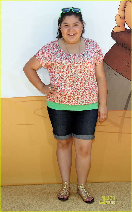 raini rodriguez feet 2