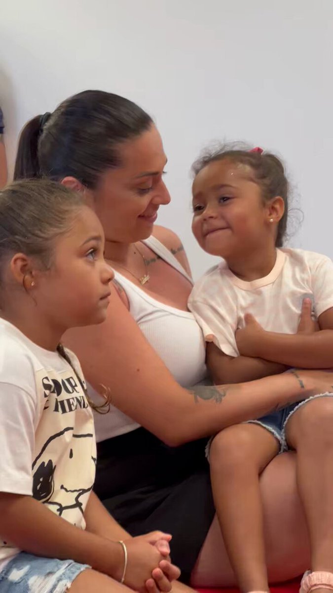 raisa simplicio feet 4