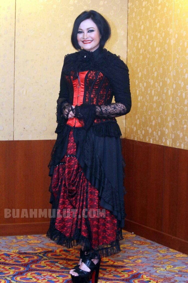 raja ema feet
