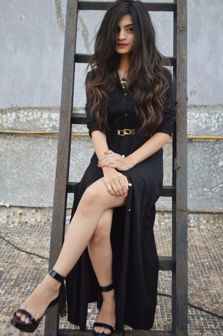 rajvee gandhi feet 3