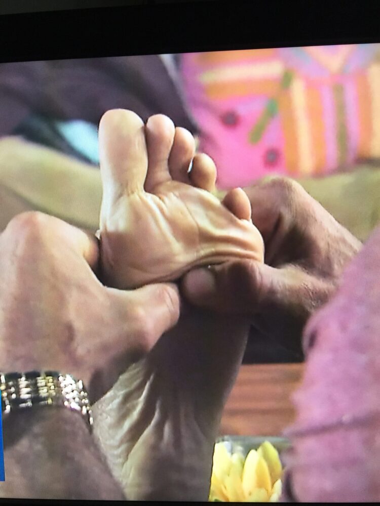 rakhee thakrar feet 2 scaled
