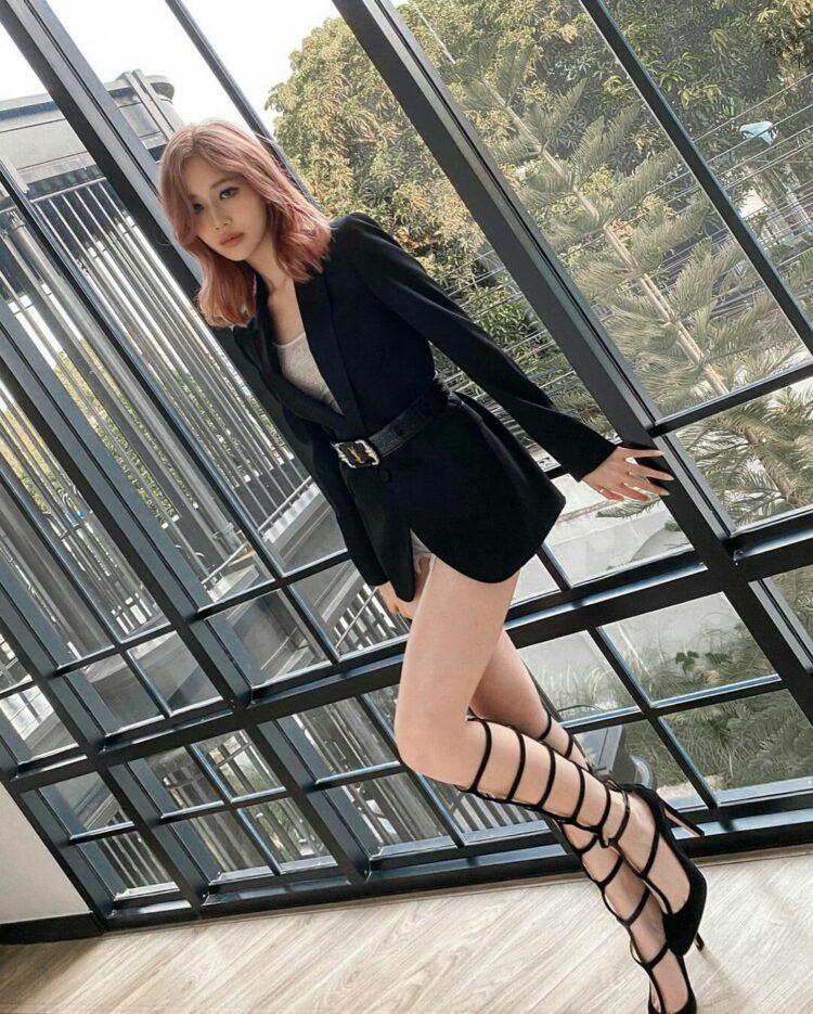 ramida jiranorraphat feet 1