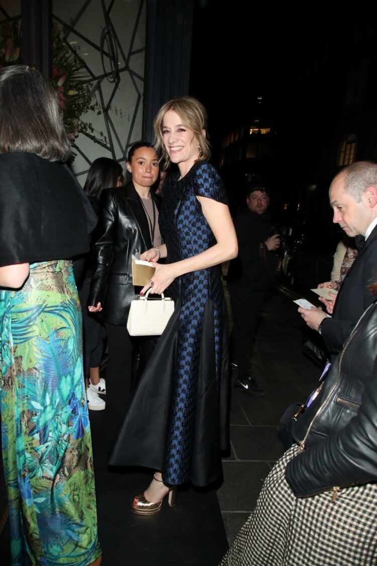 raquel cassidy feet 3