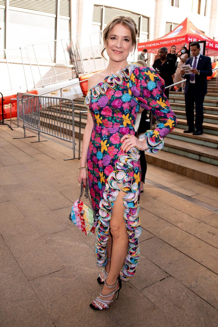 raquel cassidy feet 5