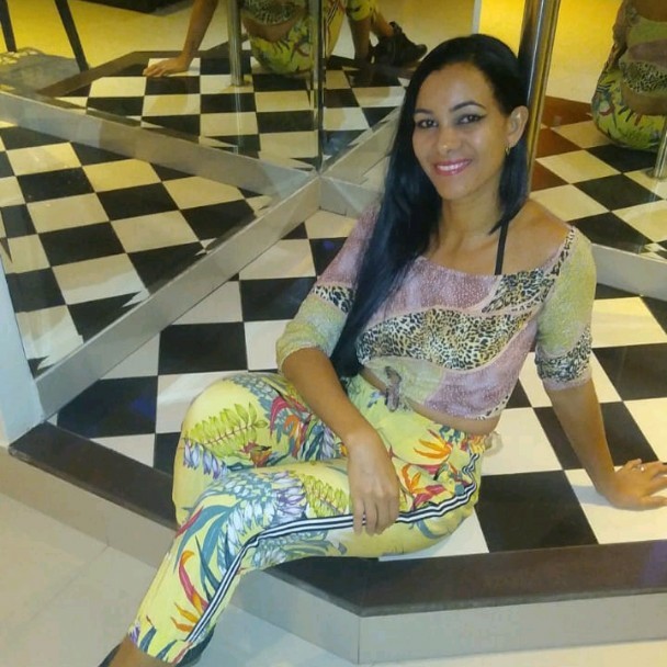 raquel chaves feet 6