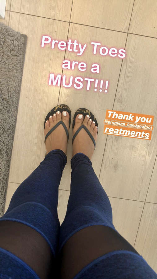 raquel cordova feet 6