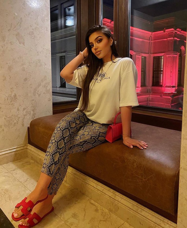 rashel kolaneci feet