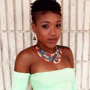 rashida zakiya beach feet 5