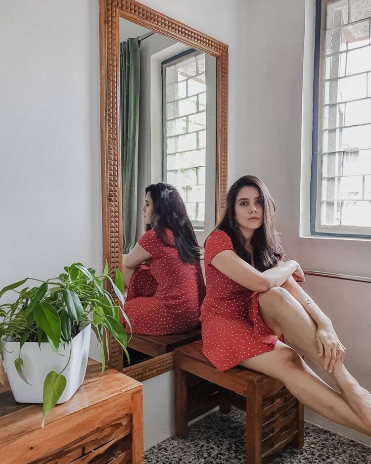 rashmi agdekar feet 3