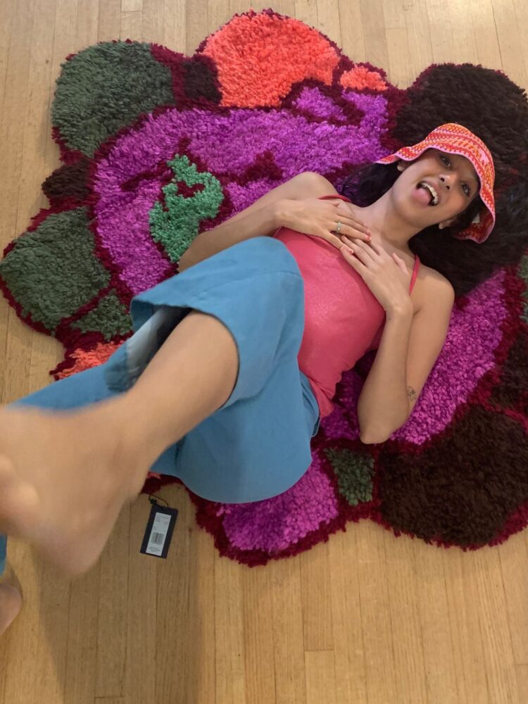 raveena aurora feet 3