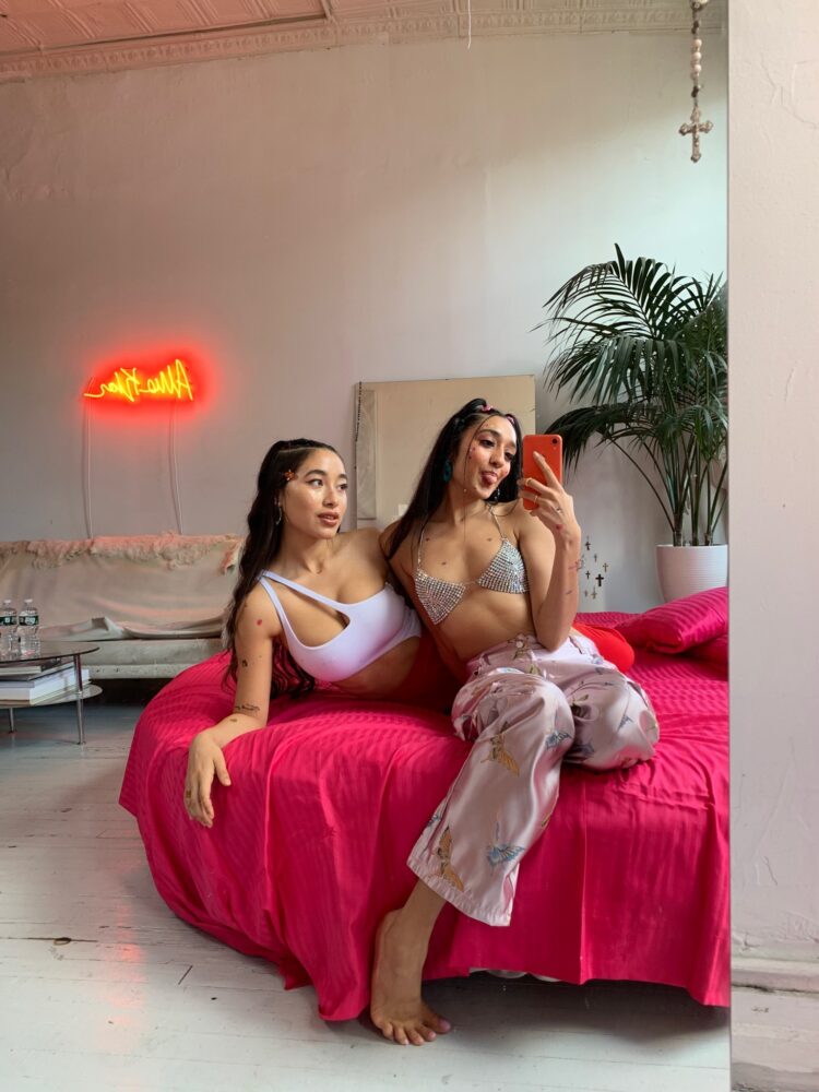 raveena aurora feet 4