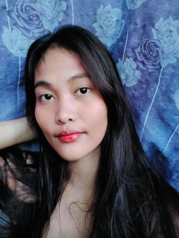 raven rosenia marabong feet